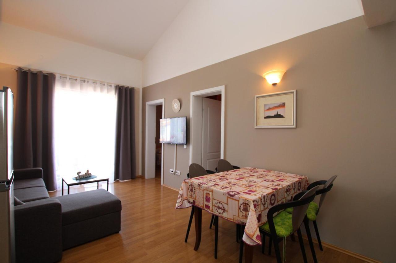 Apartments Markus Πόρετς Εξωτερικό φωτογραφία