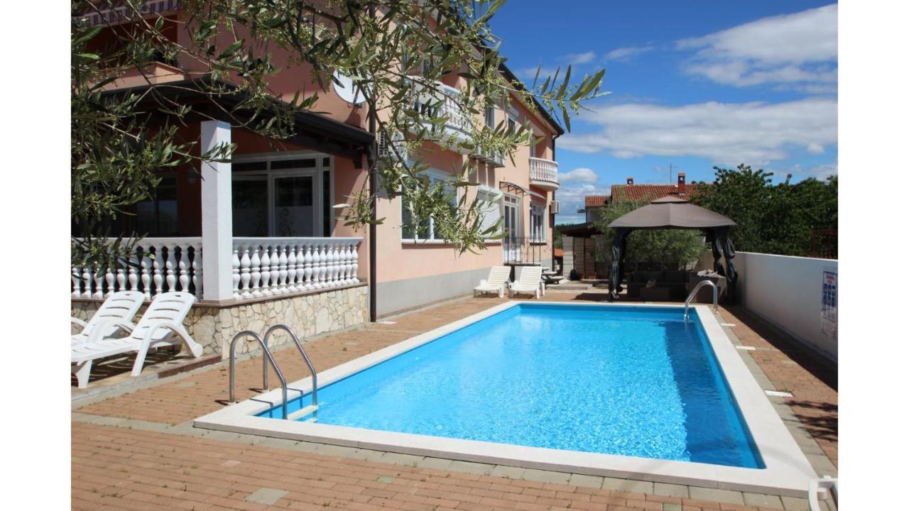 Apartments Markus Πόρετς Εξωτερικό φωτογραφία